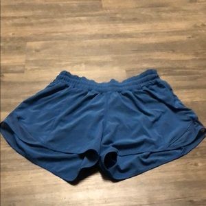 Lululemon hotty hot hot short sz 8